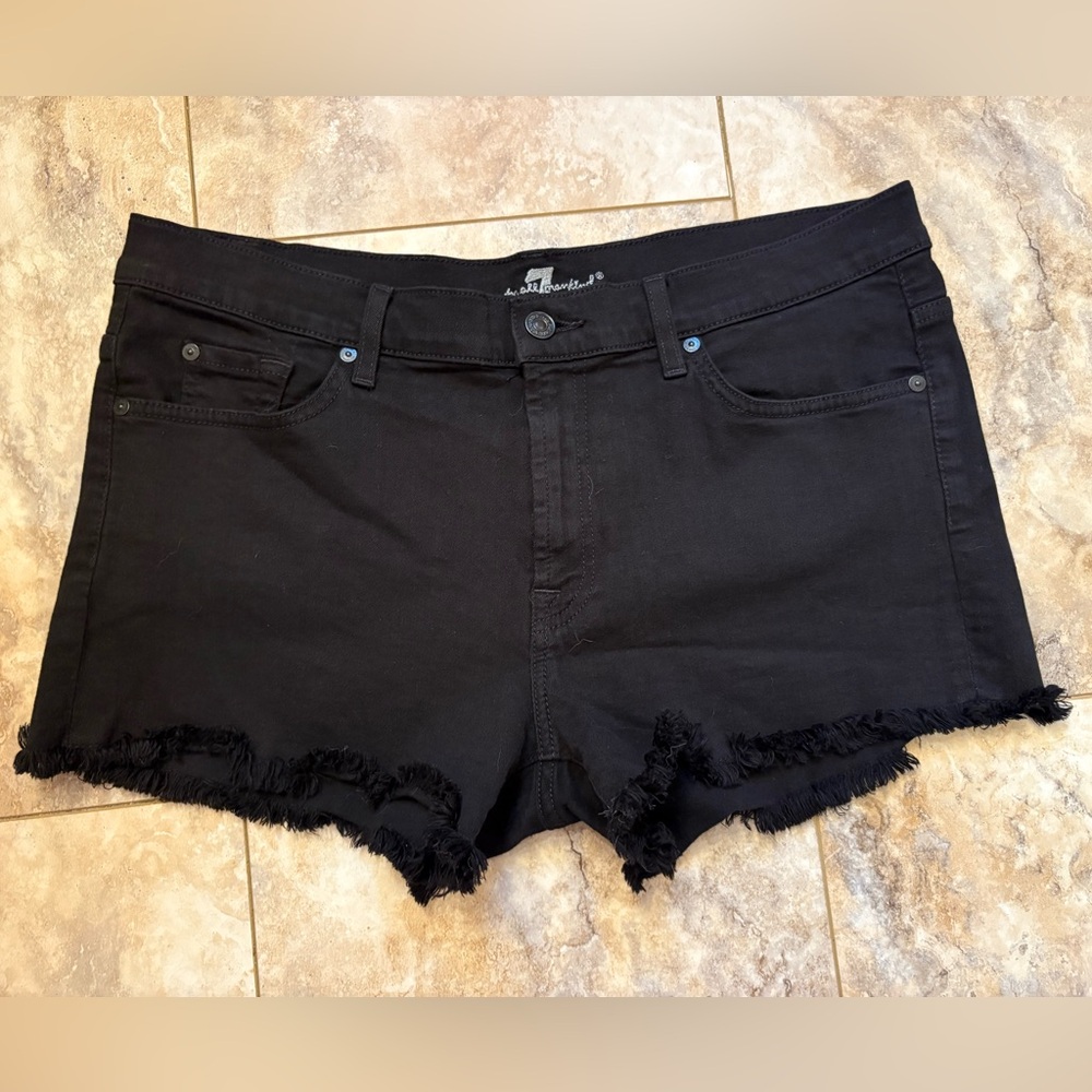 7 For All Mankind Black Cut Off Frayed Hem Mid Rise Black Denim Shorts Womens 31 - Picture 1 of 9
